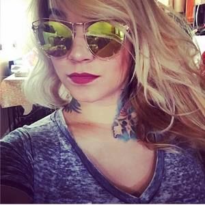 Meet your Posher, Deborah